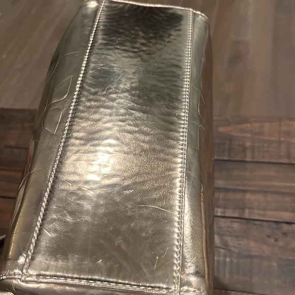 Alexander McQueen -MCQ metallic Tote - Picture 16 of 17